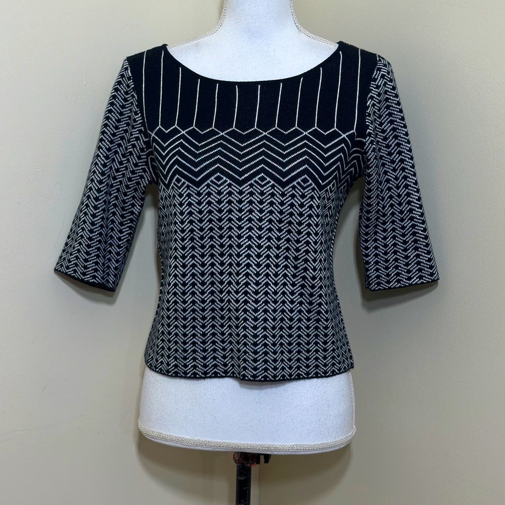 Ivanka Trump || Woman’s 1/4 sleeves Blouse size Small